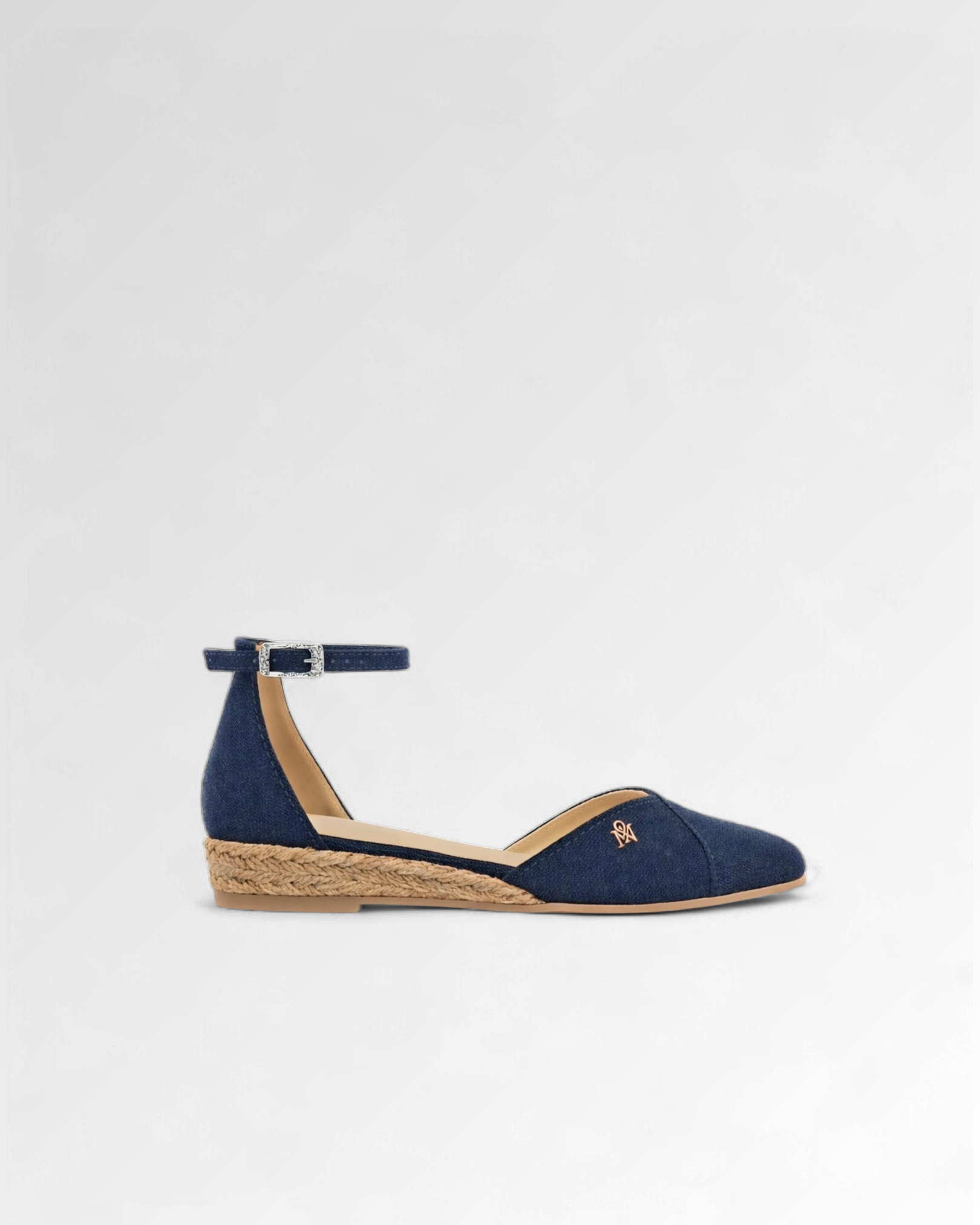 High-Strap Demi Flat