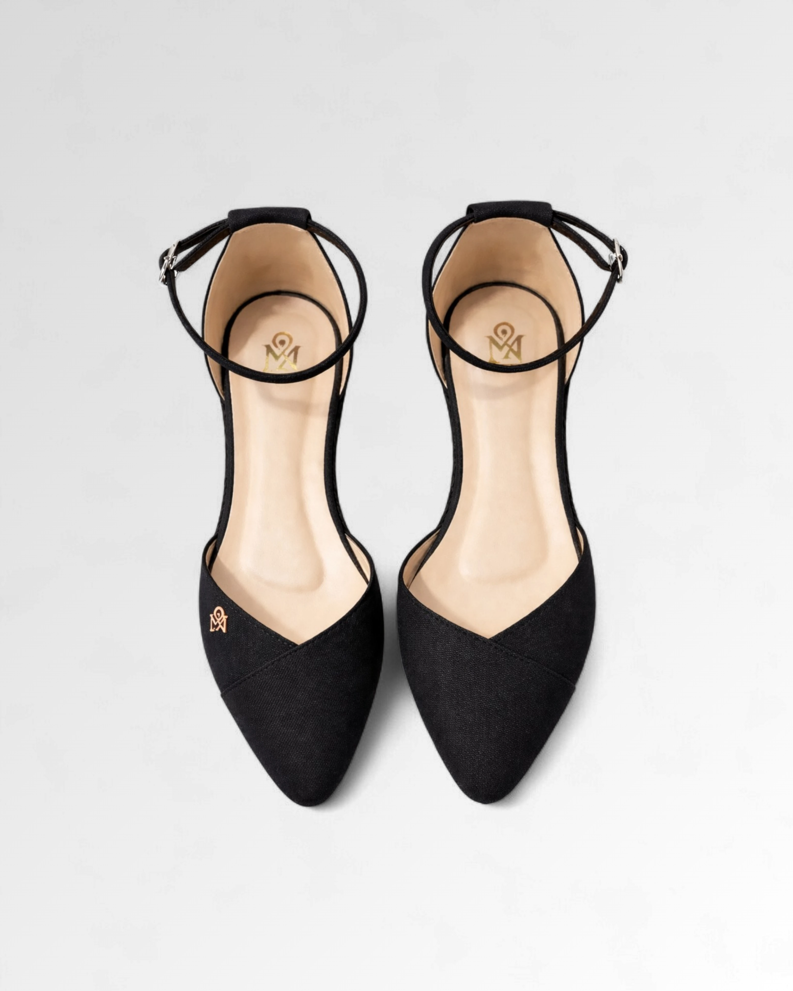 High-Strap Demi Flat