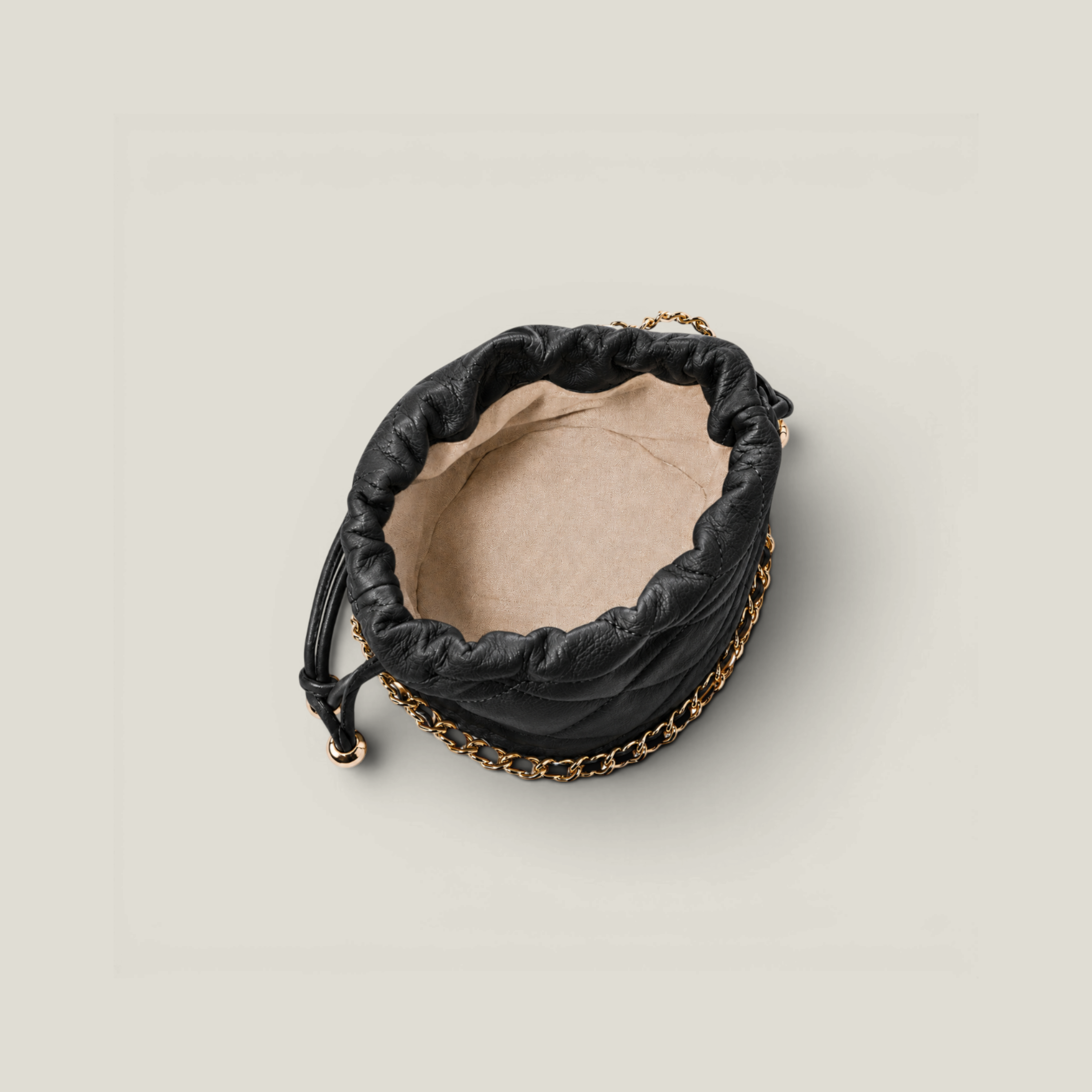 Le Petit Chaîne Bucket