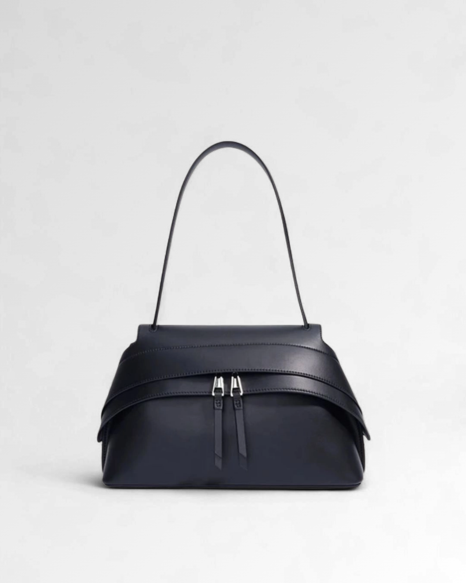 Foldover Bag in Top Grain Cowhide