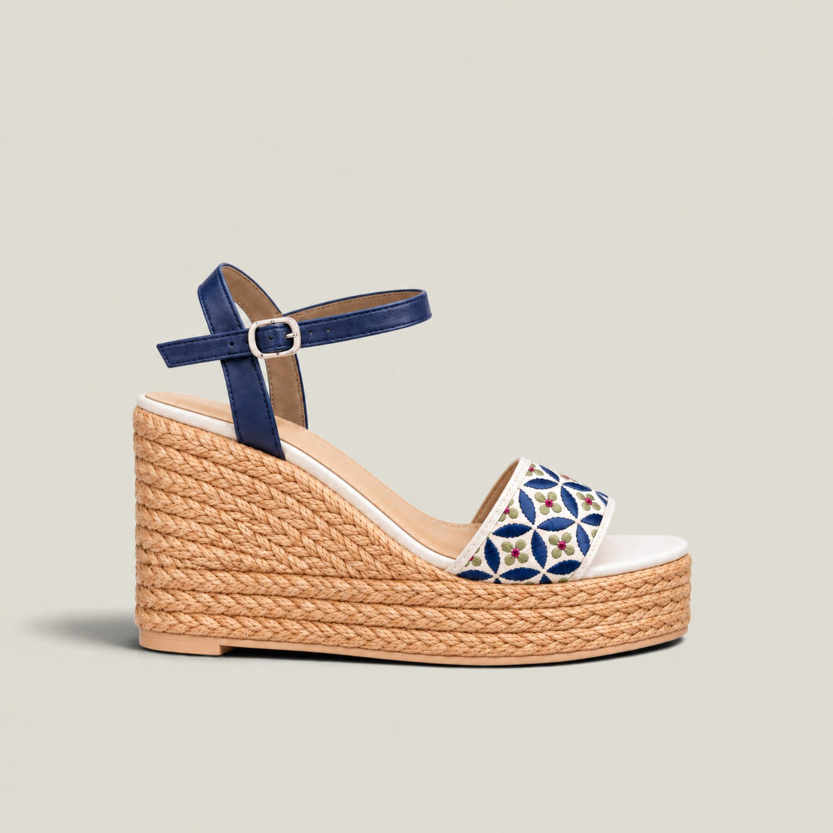 Azulée 100 wedge sandal side profile