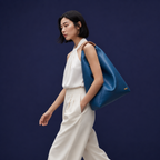 Knotted Arc Tote