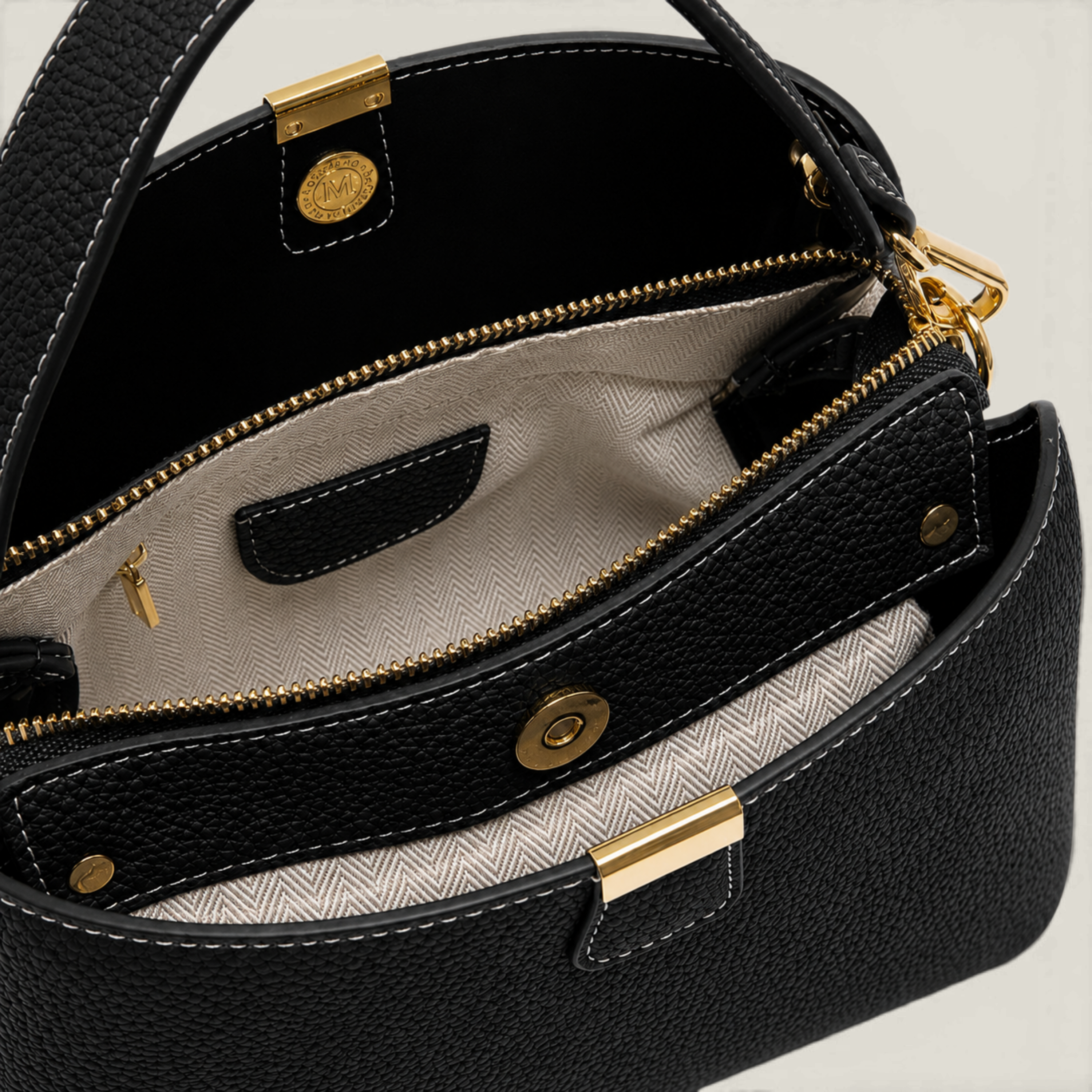 Le Trio Pebbled Bag