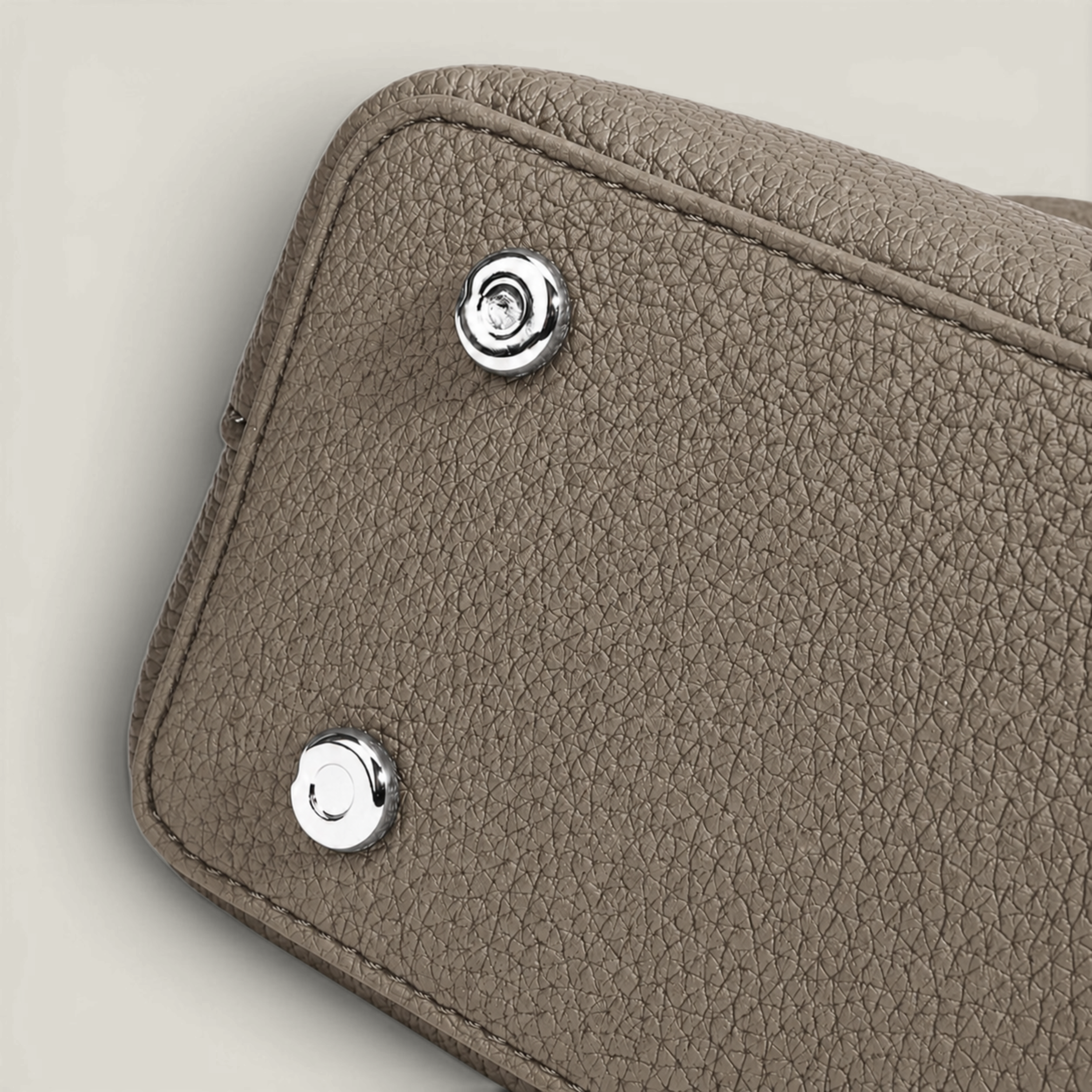 Le Classique Pebbled Bag