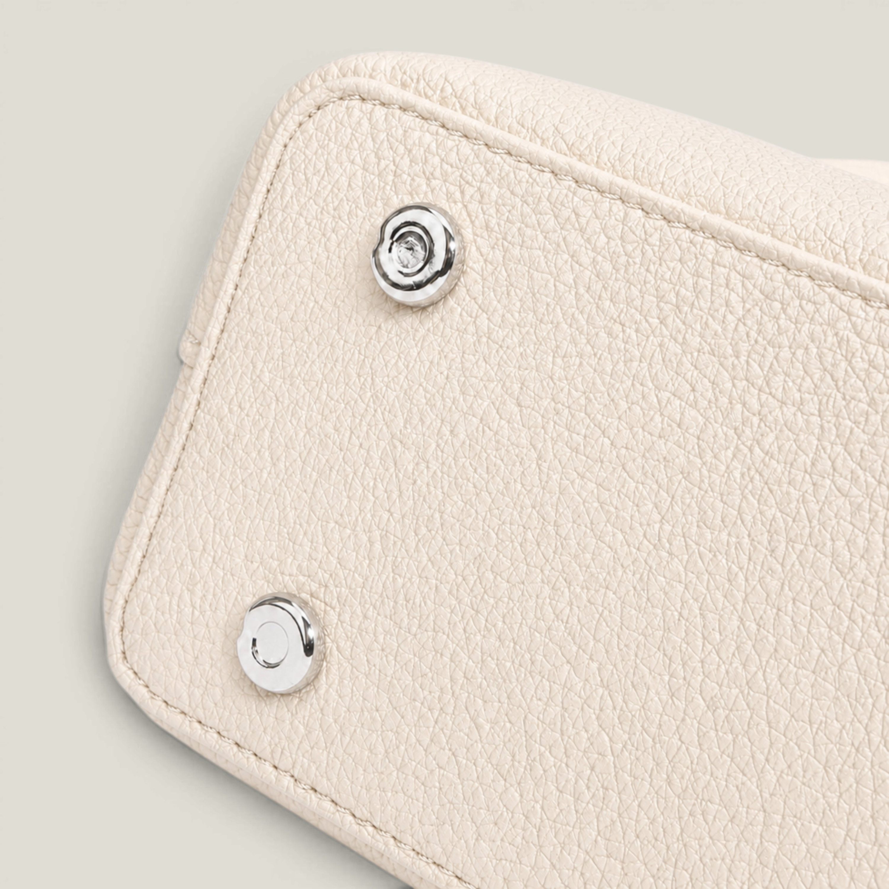Le Classique Pebbled Bag