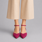 High-Strap Demi Flat