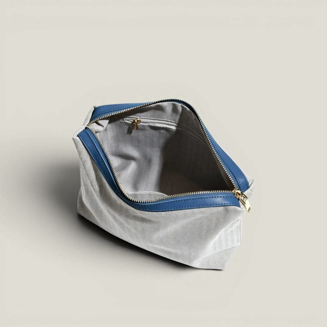 Knotted Arc Tote