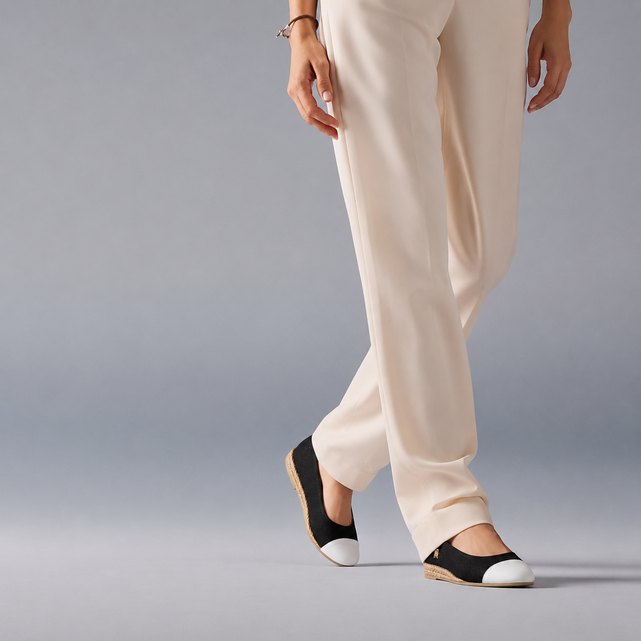 Classique Demi Flat - Duet Series