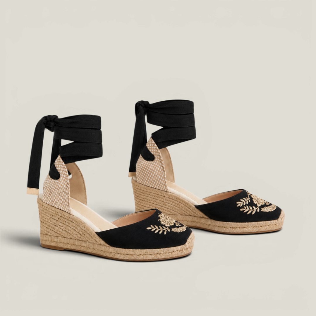 L'Atelier Rosette Wedge