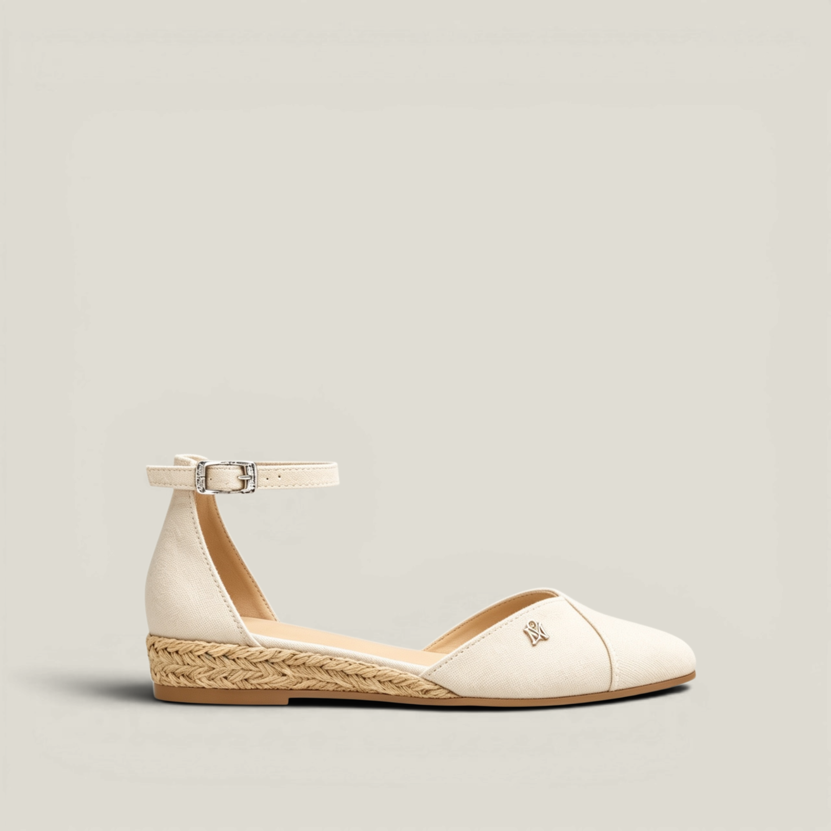 High-Strap Demi Flat