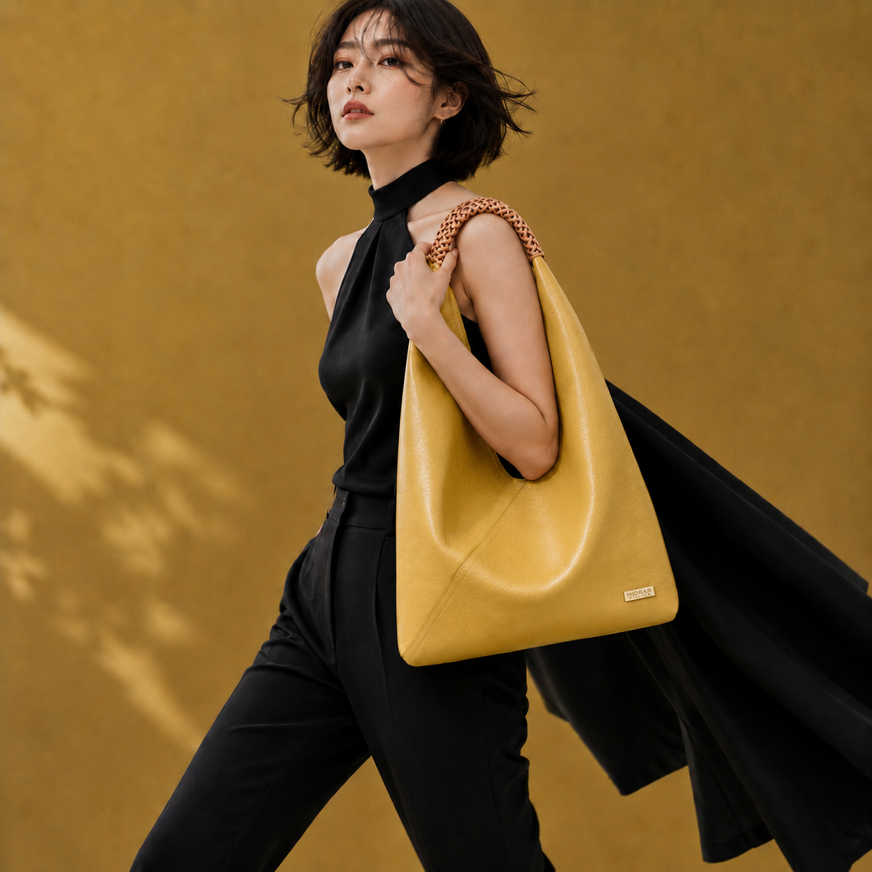 Knotted Arc Tote